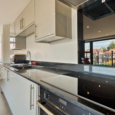 Modern Penthouse In Wembley Apartamento Londres Exterior foto